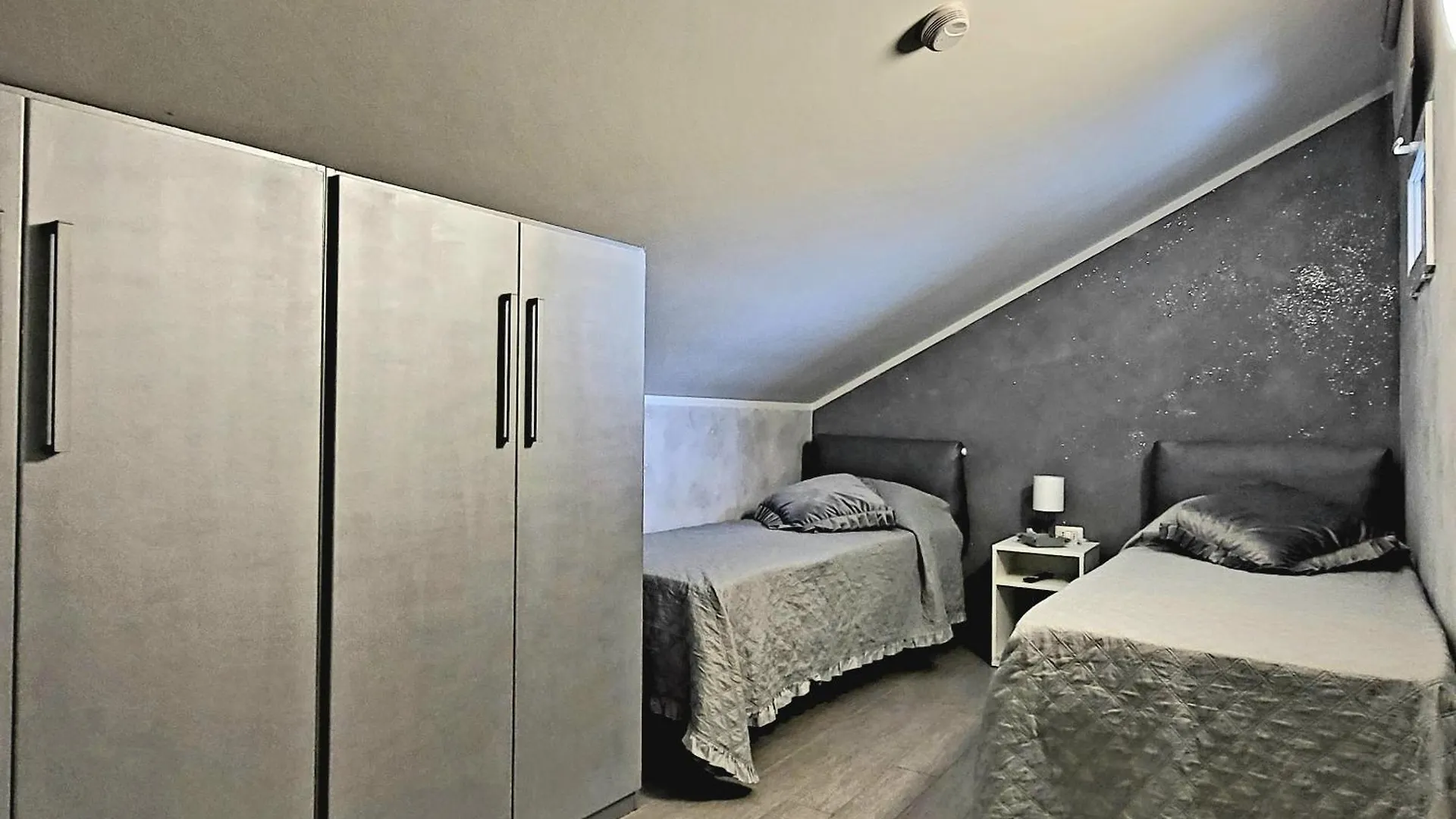 Illuvia Affitto Camere Cornaredo Bed & Breakfast