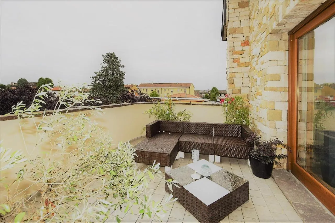 Illuvia Affitto Camere Cornaredo Bed & Breakfast