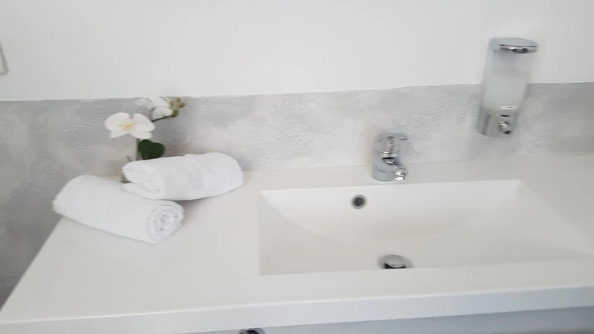 Illuvia Affitto Camere Cornaredo 0*,